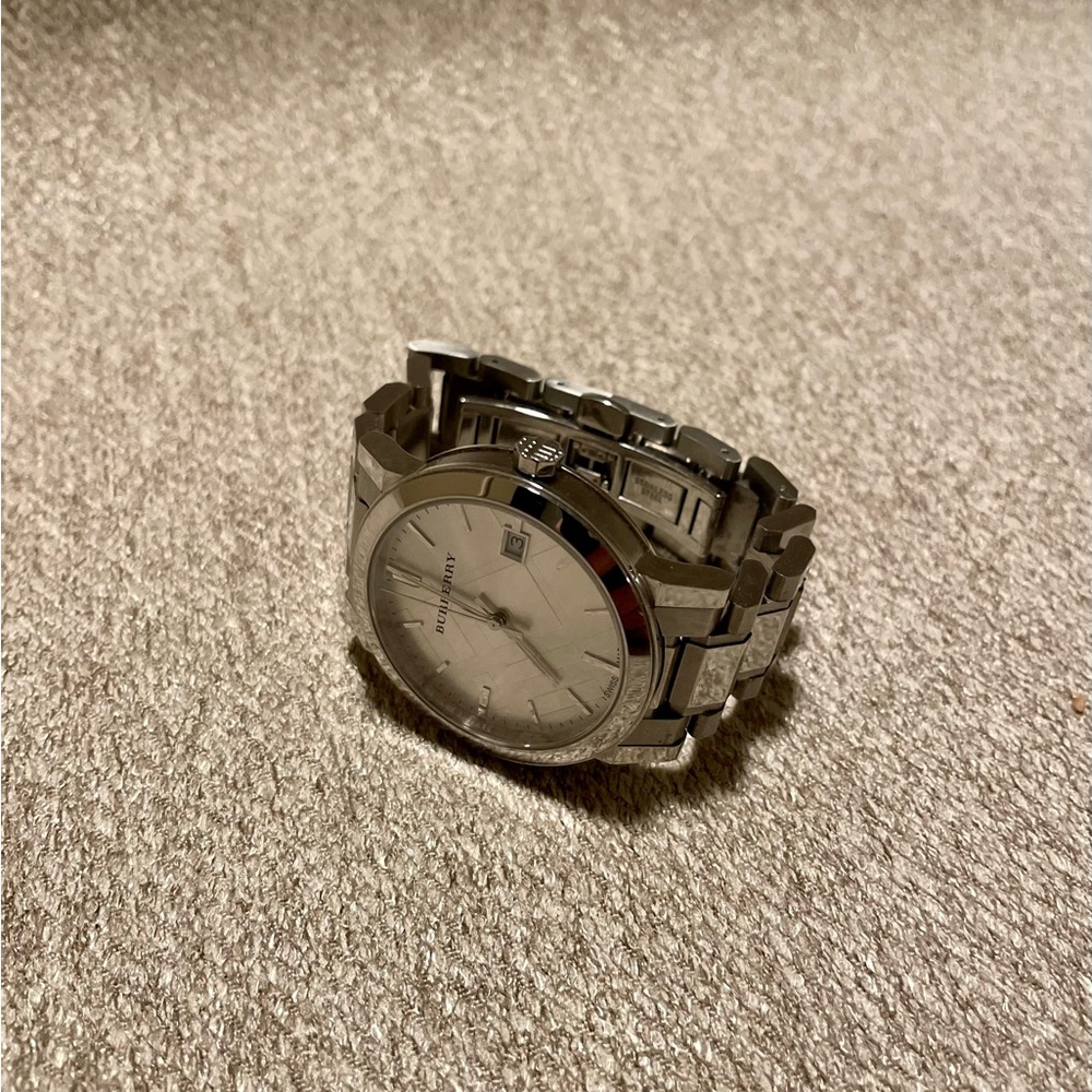 Silver Burberry Watch Swiss Made - Picture 5 of 5